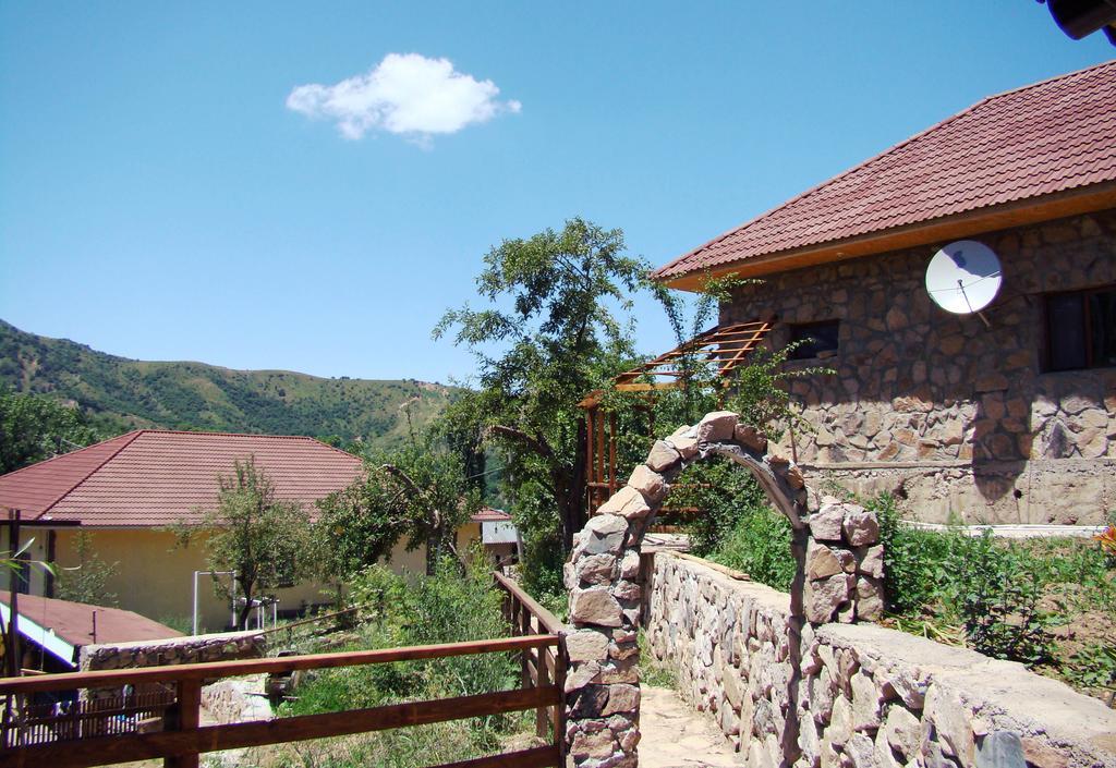 Гостевой Дом Chimgan Apple Garden Exterior photo